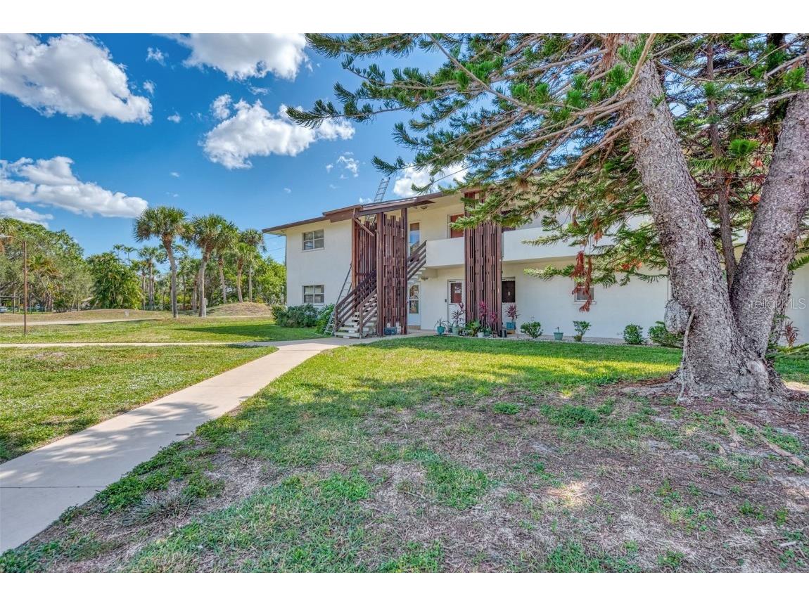 245 Center Road #201 Venice FL 34285 A4586741 image1
