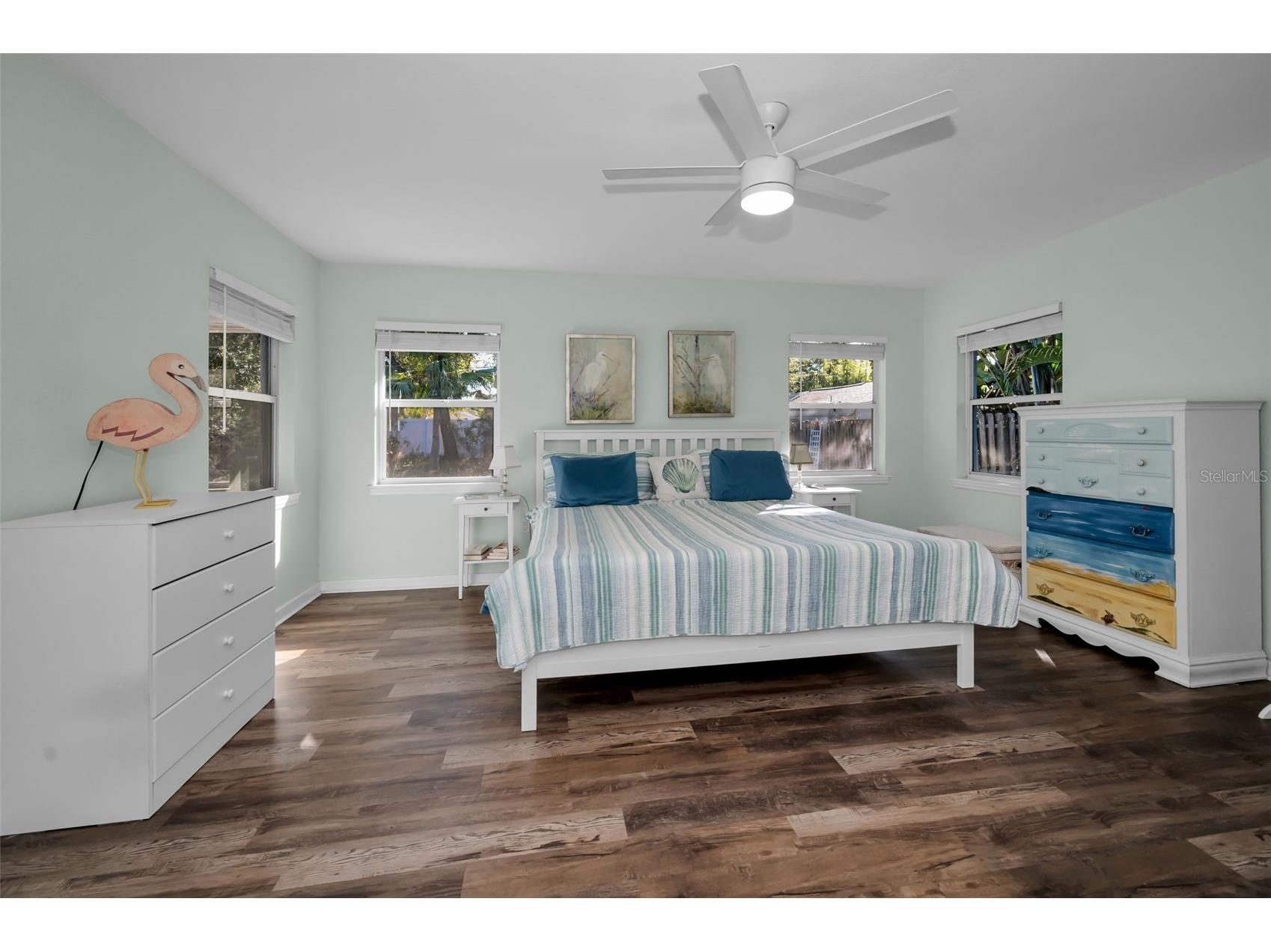 245 Garden Circle S Dunedin FL 34698 TB8462048 image31
