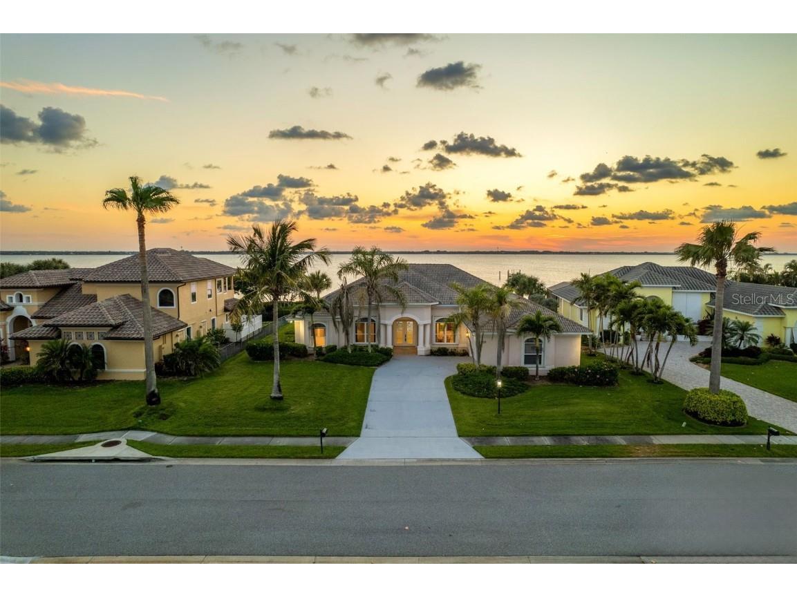 245 Loggerhead Drive Melbourne Beach FL 32951 O6201296 image1