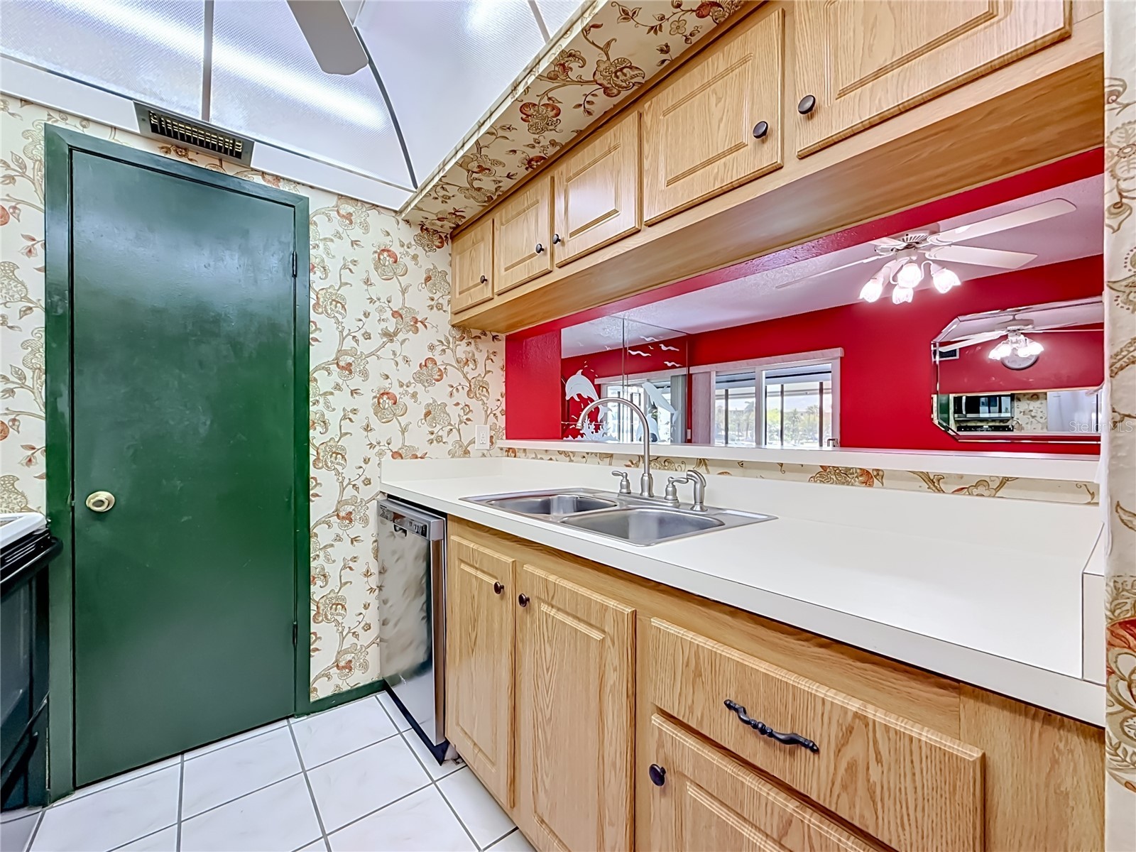 245 Medallion Boulevard #G Madeira Beach FL 33708 - BOCA CIEGA BAY TB8512634 image16