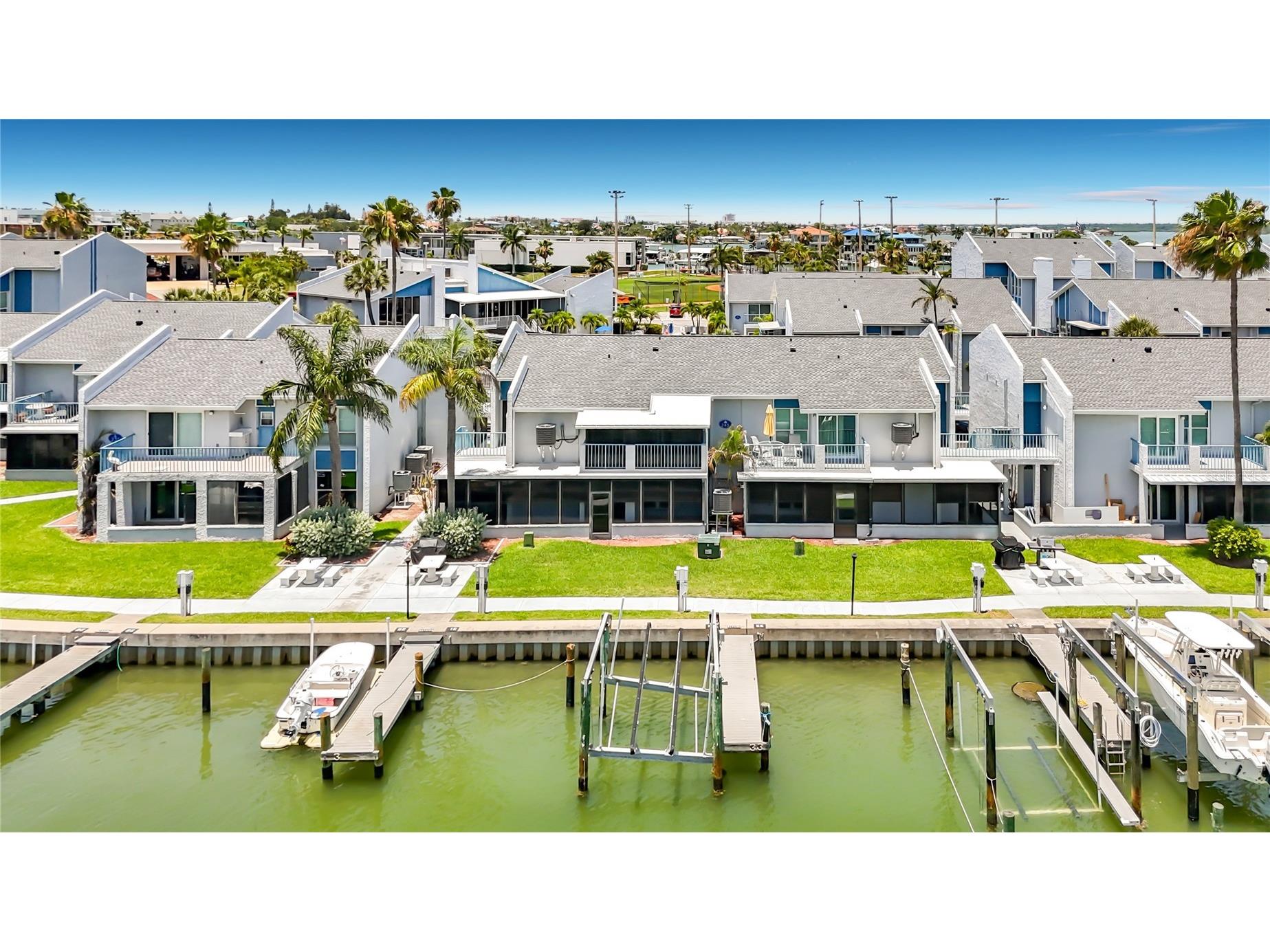 245 Medallion Boulevard #G Madeira Beach FL 33708 - BOCA CIEGA BAY TB8512634 image42