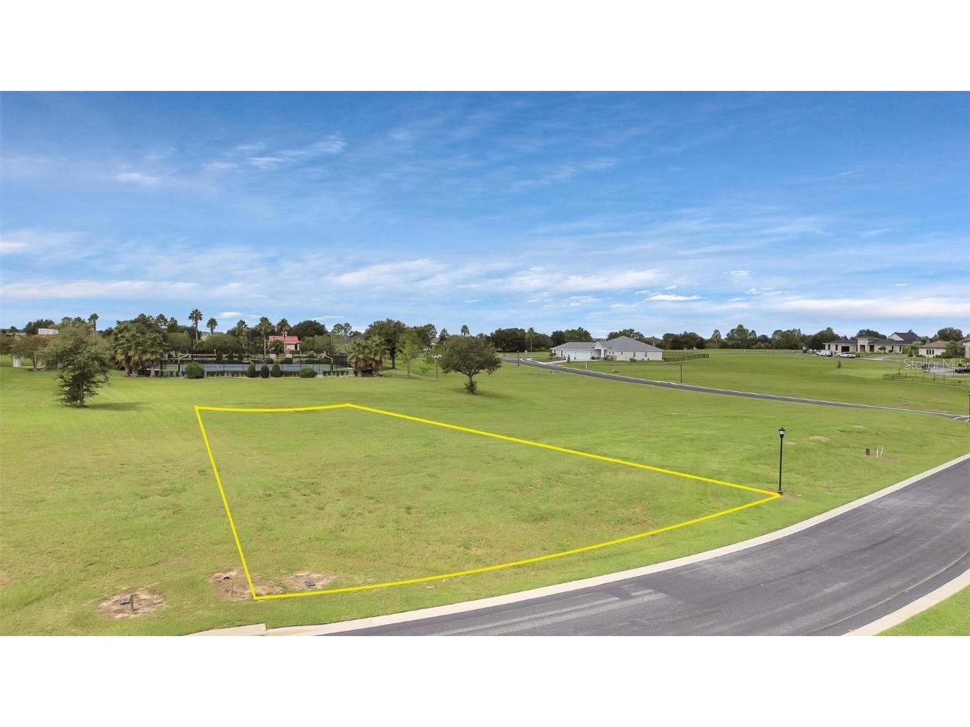 245 Pine Lilly Court, Lake Alfred, FL, 33850 MLS S5114177 Edina Realty