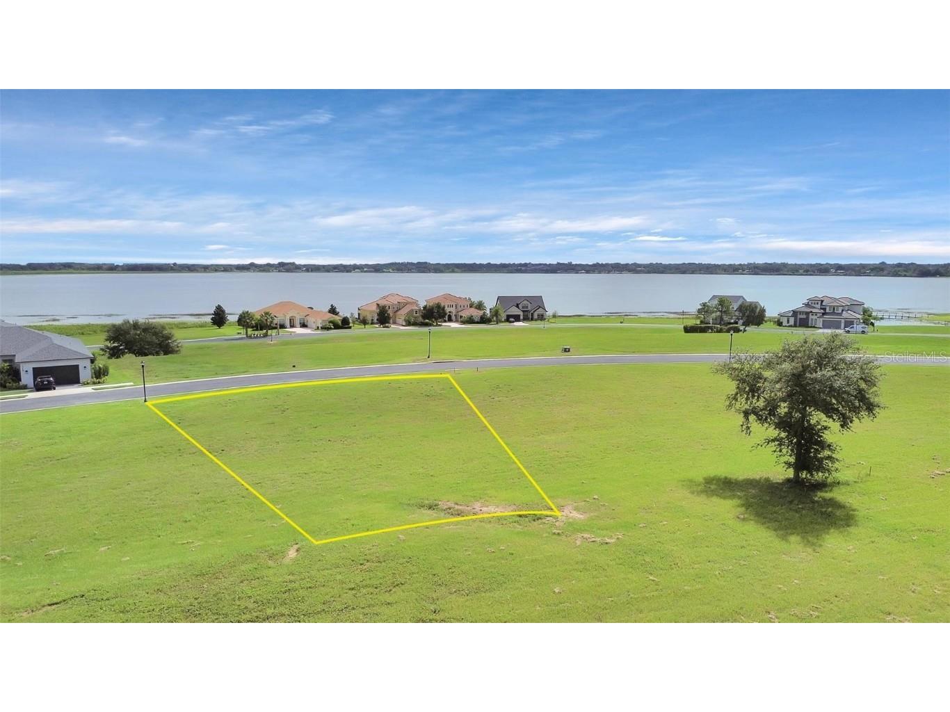 245 Pine Lilly Court, Lake Alfred, FL, 33850 MLS S5114177 Edina Realty