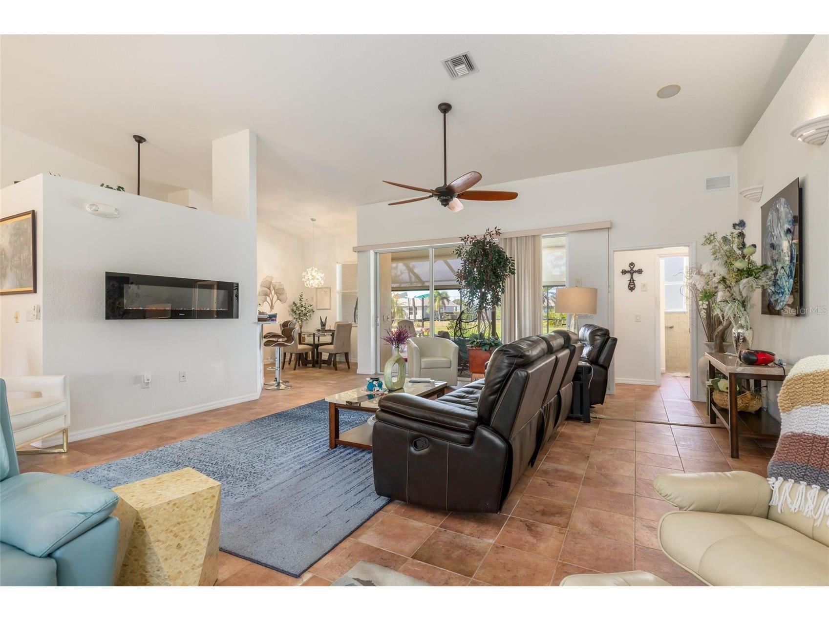 245 Rotonda Boulevard N Rotonda West FL 33947 D6146118 image8