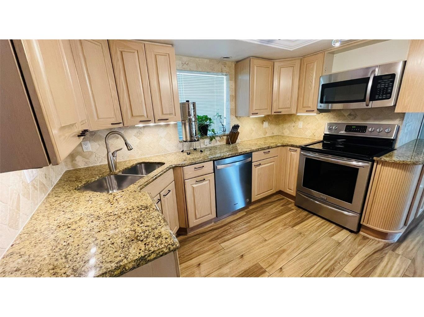 245 Stebbins Terrace Port Charlotte FL 33952 - STEBBINS WATERWAY C7517865 image13