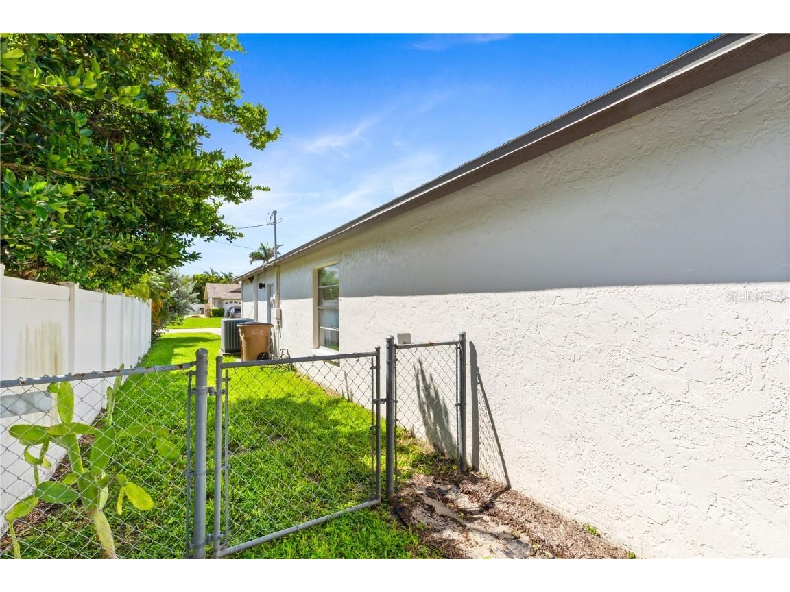 245 SW 44th Terrace Cape Coral FL 33914 C7514736 image34