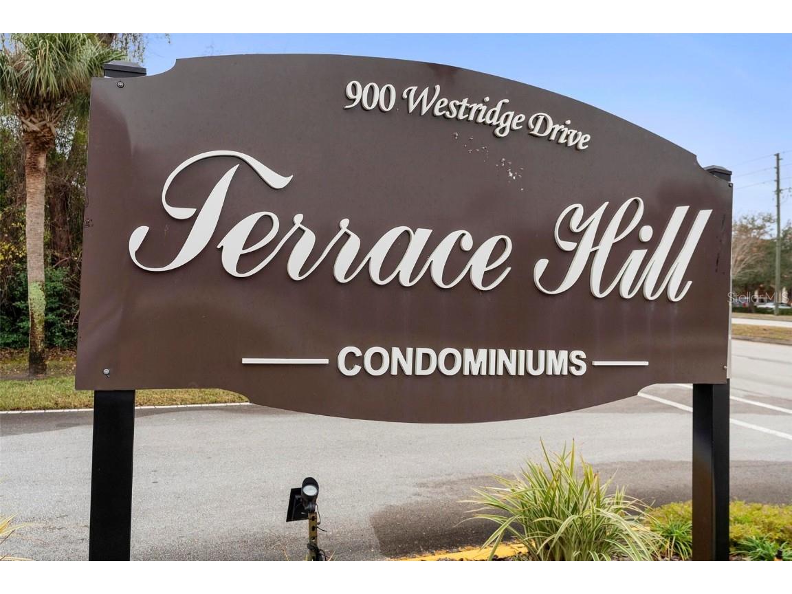 245 Terrace Hill Boulevard #1E Debary FL 32713 V4940576 image3