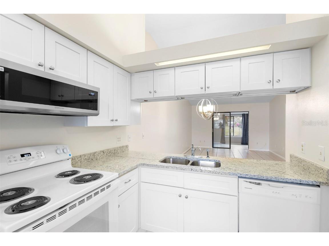 245 Terrace Hill Boulevard #1E Debary FL 32713 V4940576 image6