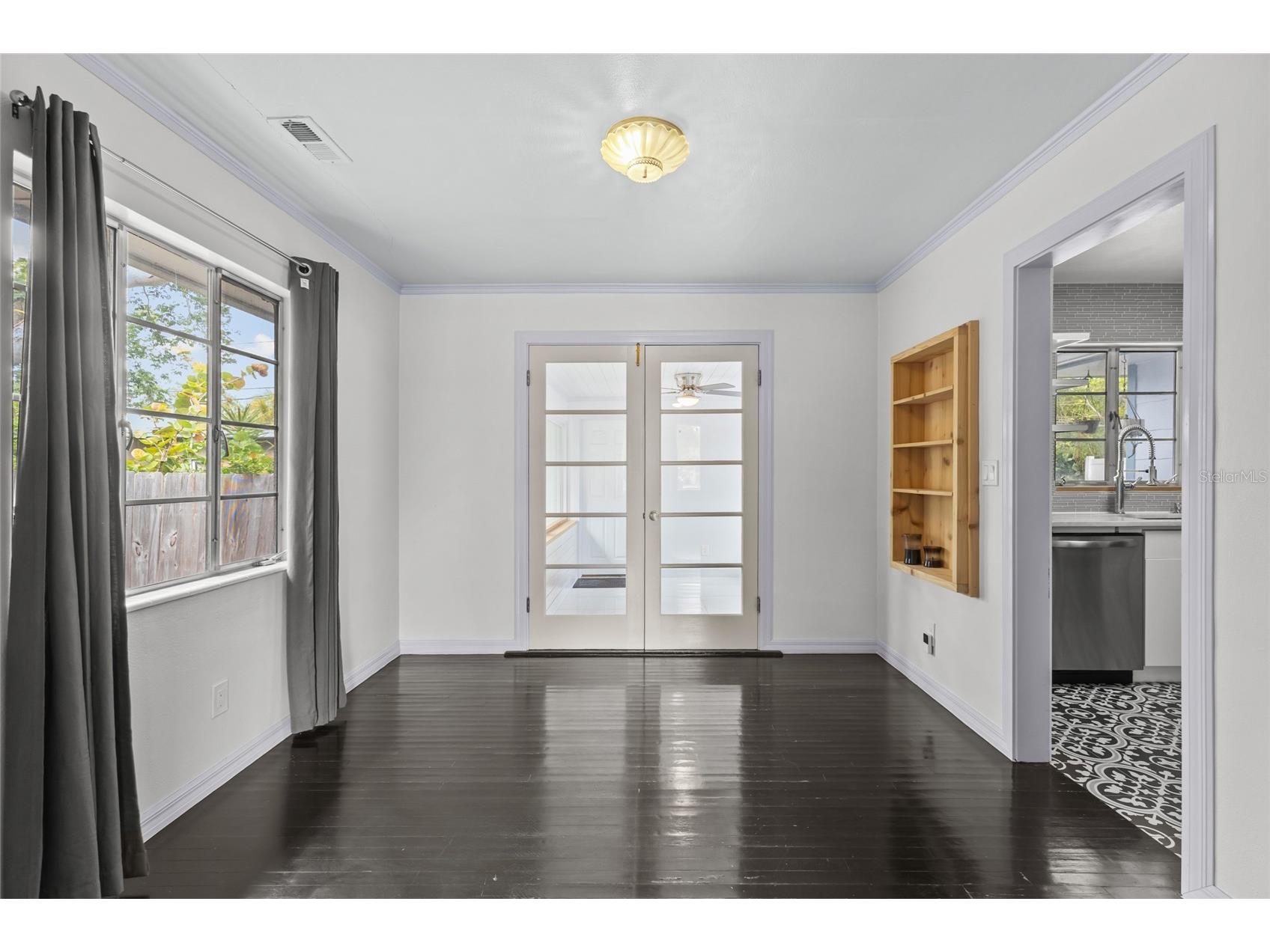 2450 49th Street S Saint Petersburg FL 33711 TB8515084 image10