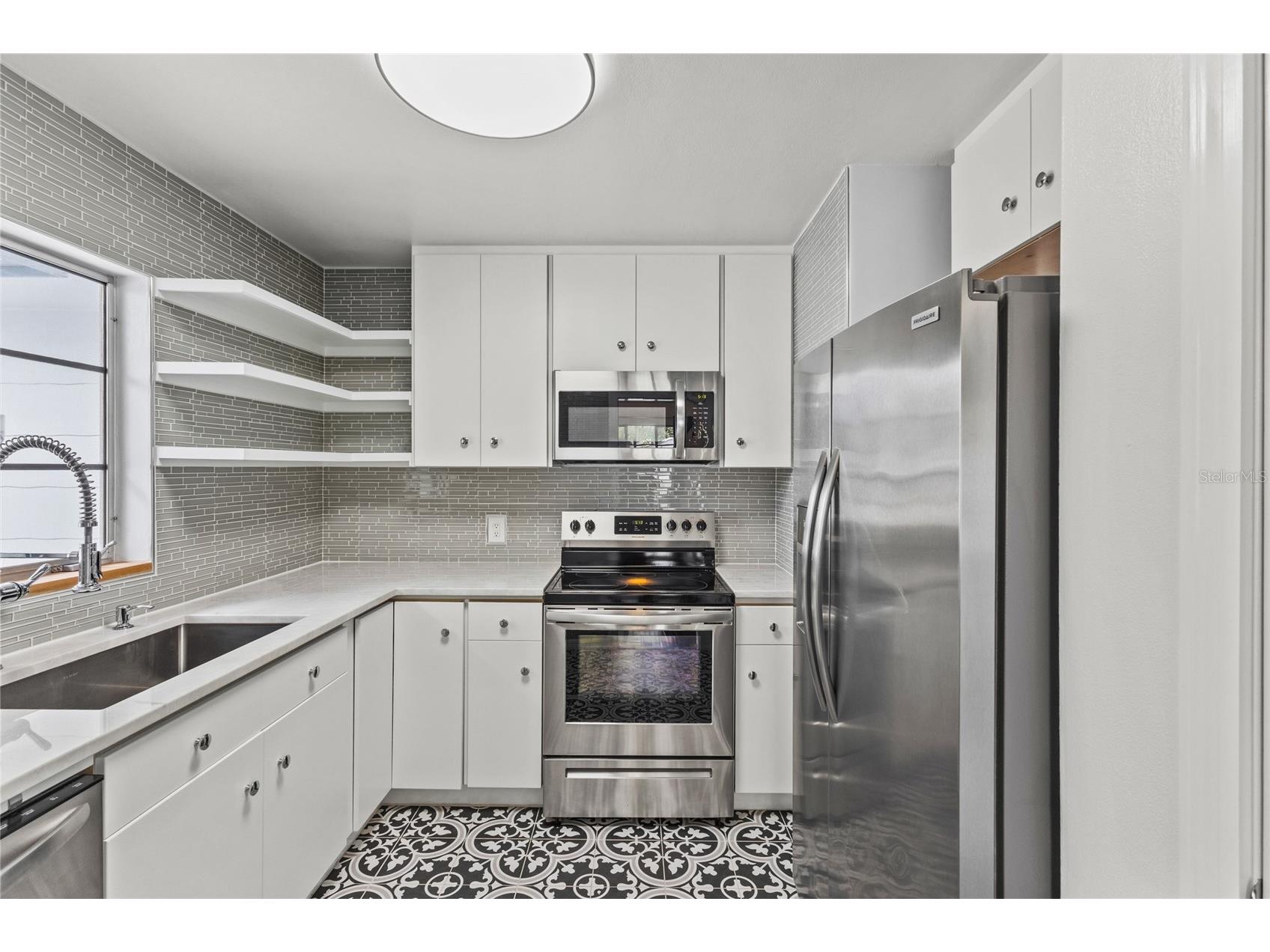 2450 49th Street S Saint Petersburg FL 33711 TB8515084 image16