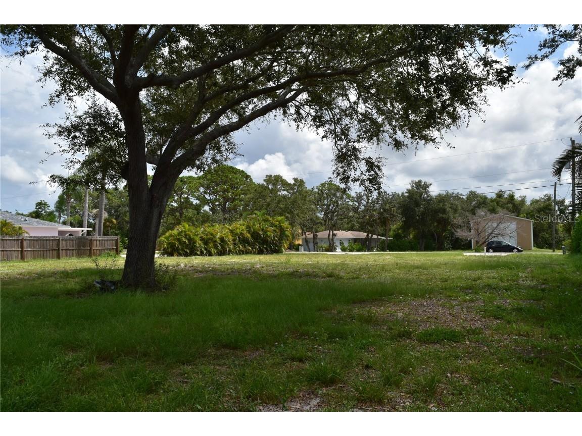 2450 Alamander Avenue Englewood FL 34223 N6139942 image12