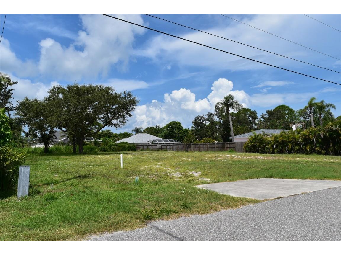 2450 Alamander Avenue Englewood FL 34223 N6139942 image14