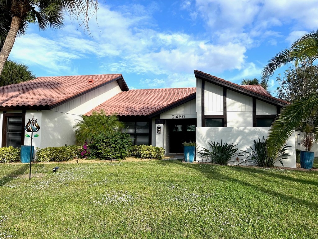 2450 Bayshore Road Nokomis FL 34275 A4551724 image1