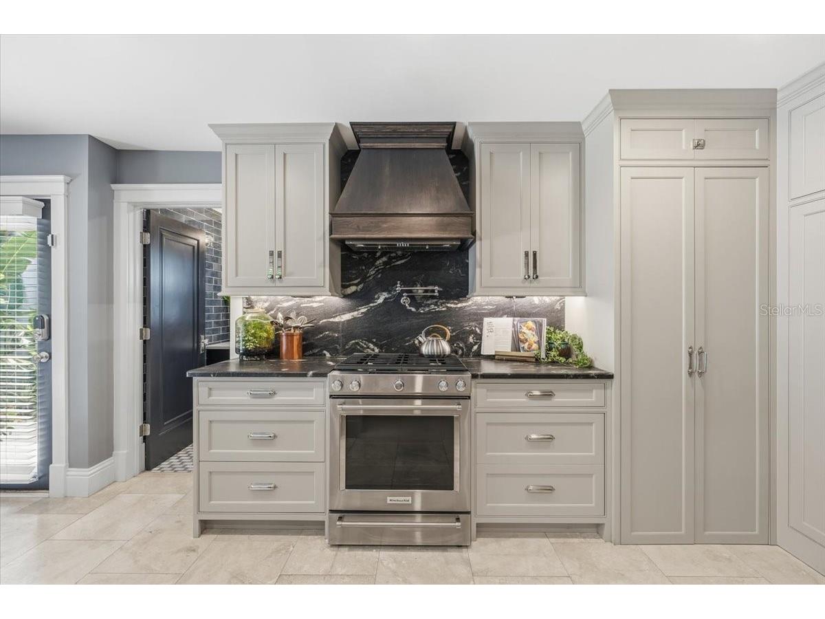 2450 Burlington Avenue N Saint Petersburg FL 33713 TB8513835 image18