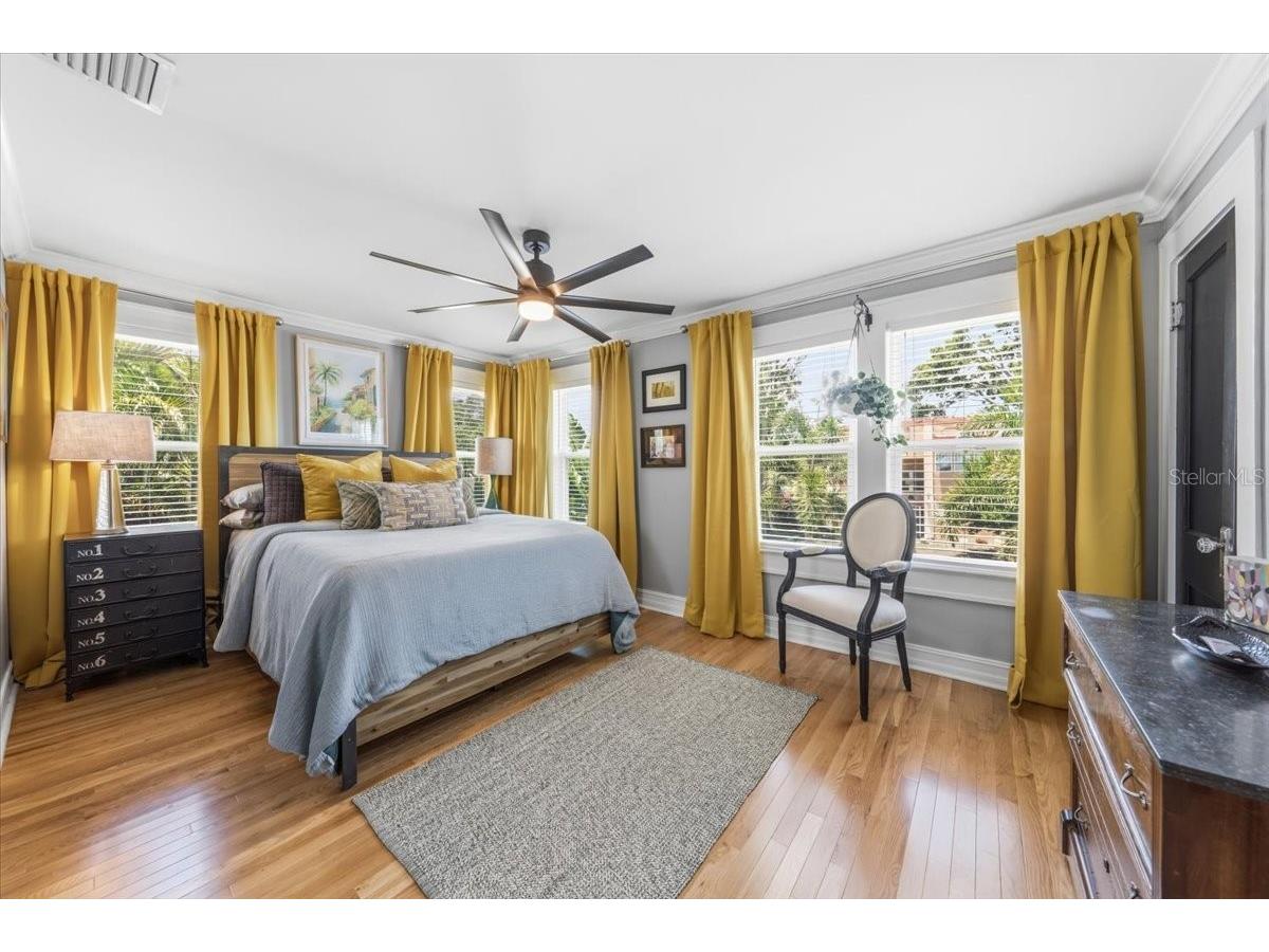 2450 Burlington Avenue N Saint Petersburg FL 33713 TB8513835 image28