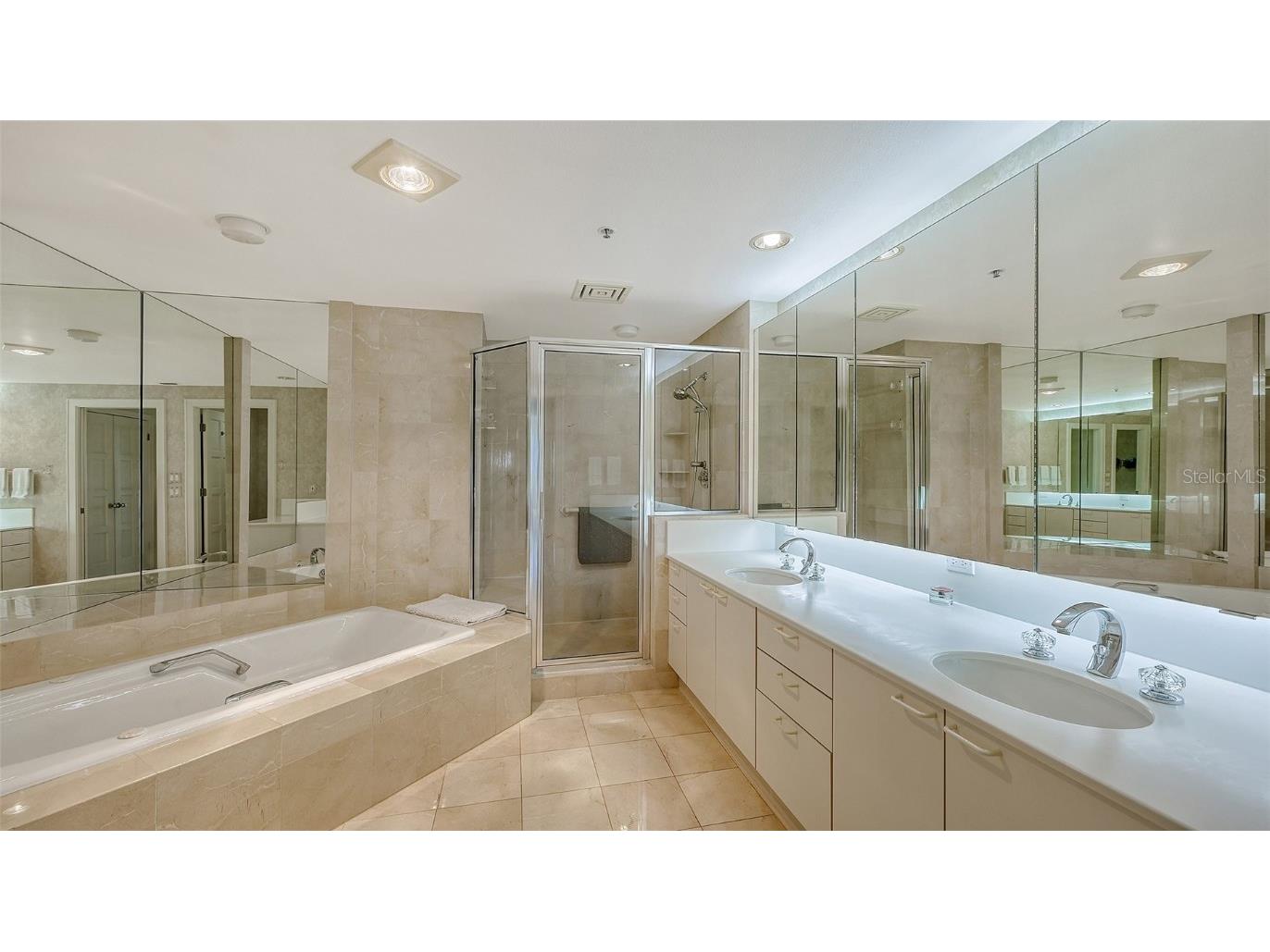 2450 Harbourside Drive #212 Longboat Key FL 34228 - SARASOTA BAY A4606987 image32