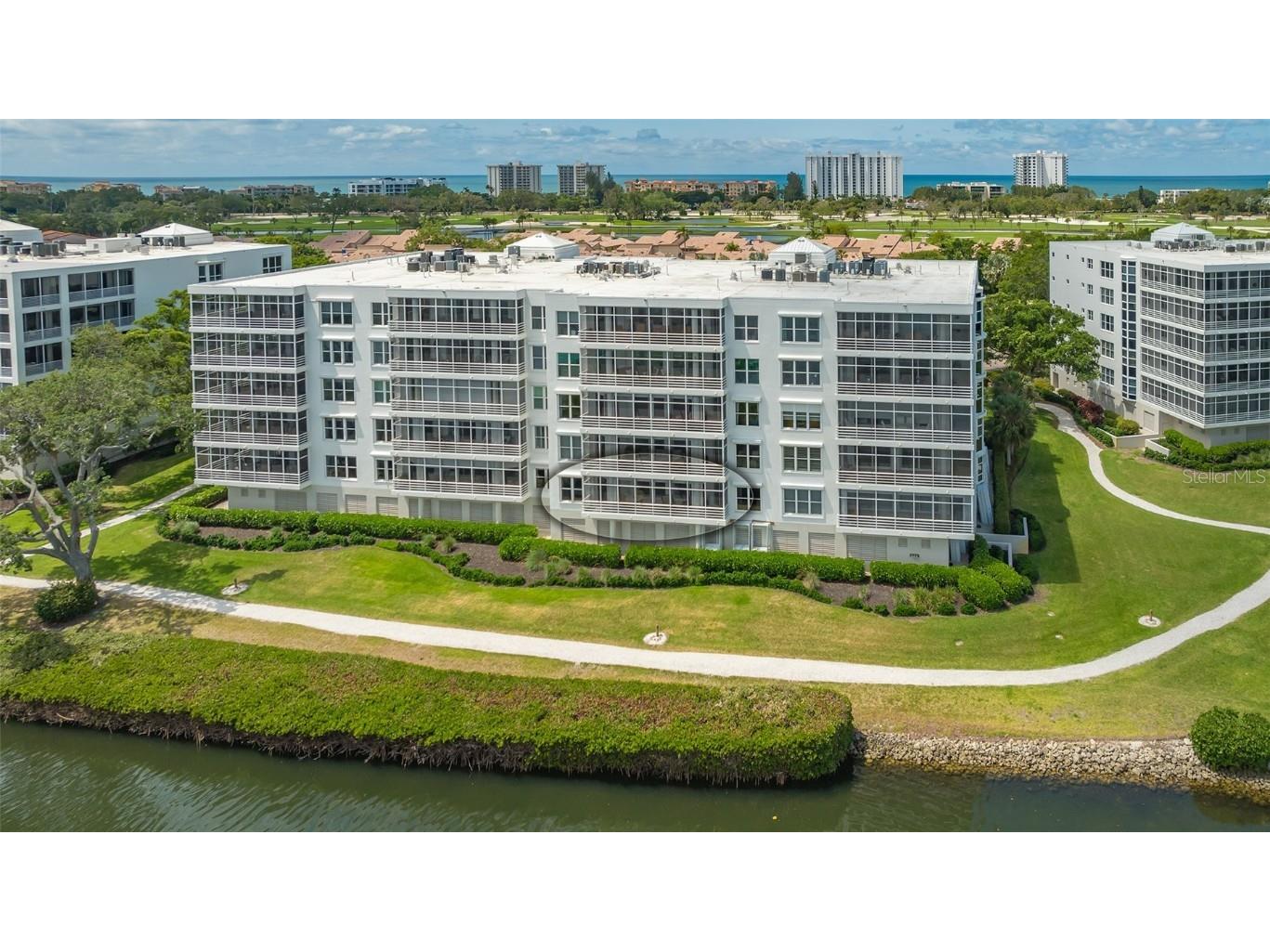 2450 Harbourside Drive #212 Longboat Key FL 34228 - SARASOTA BAY A4606987 image4