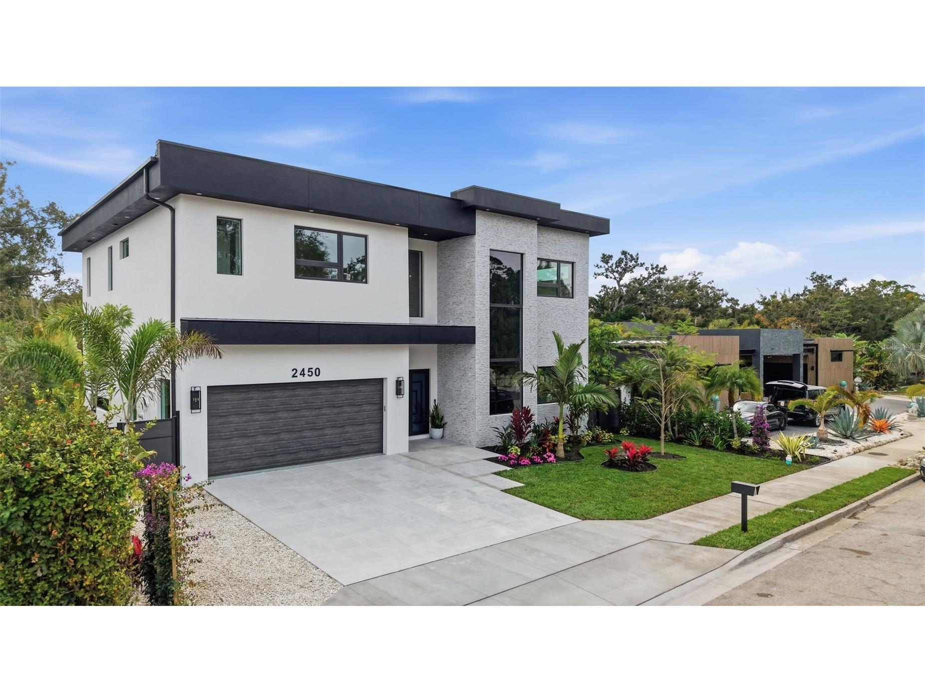 2450 Hawthorne Street Sarasota FL 34239 A4678470 image1