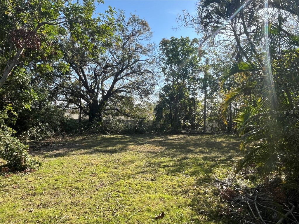 2450 Ringling Boulevard Sarasota FL 34237 A4639040 image1