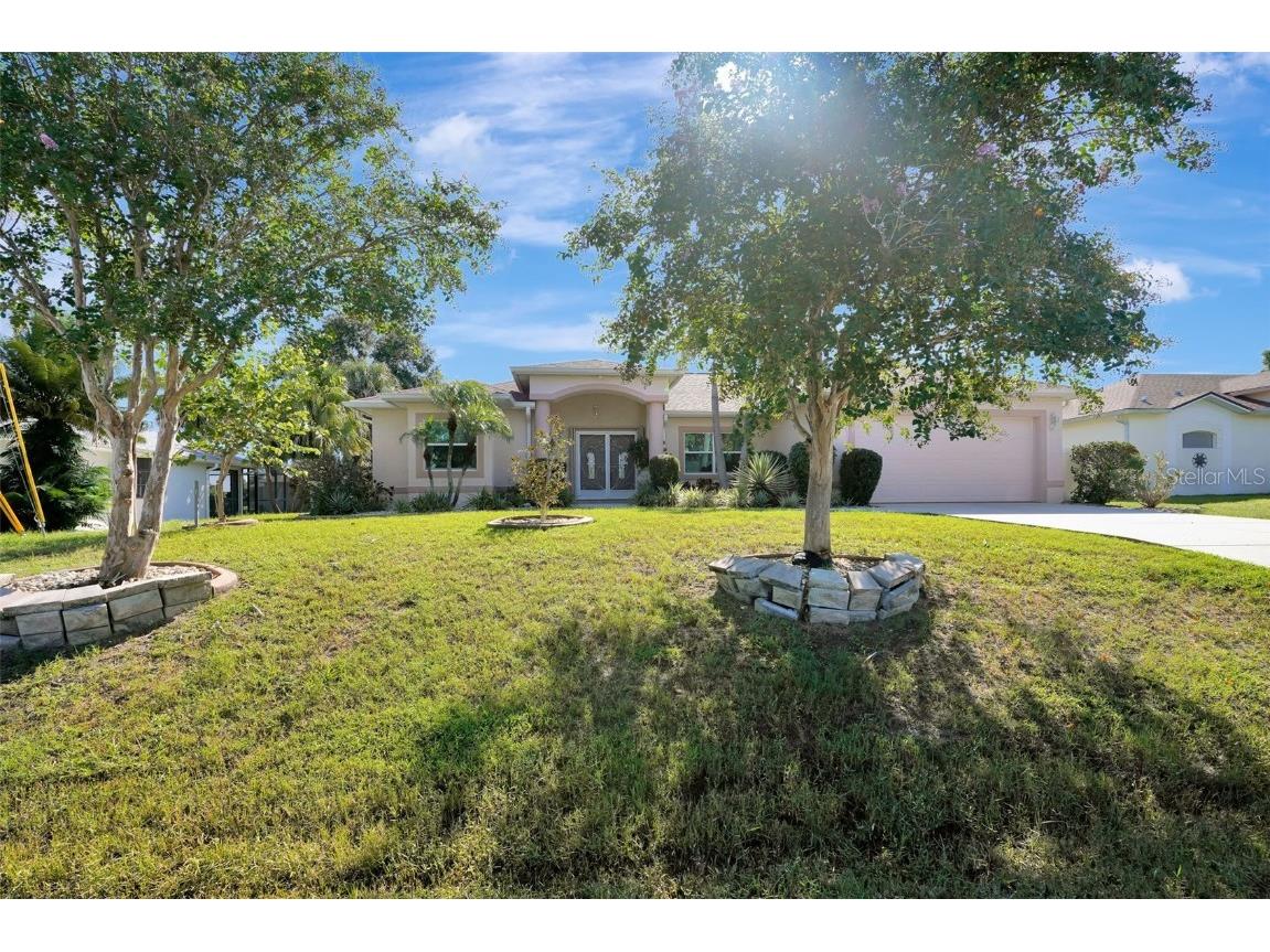 2450 Rio De Janeiro Avenue Punta Gorda FL 33983 TB8421269 image1