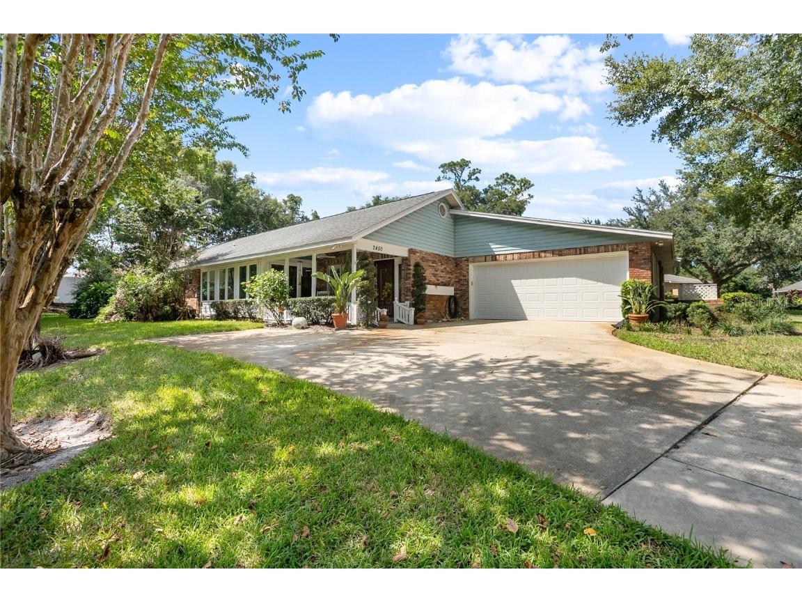 2450 S Glen Eagles Drive Deland FL 32724 V4944594 image1