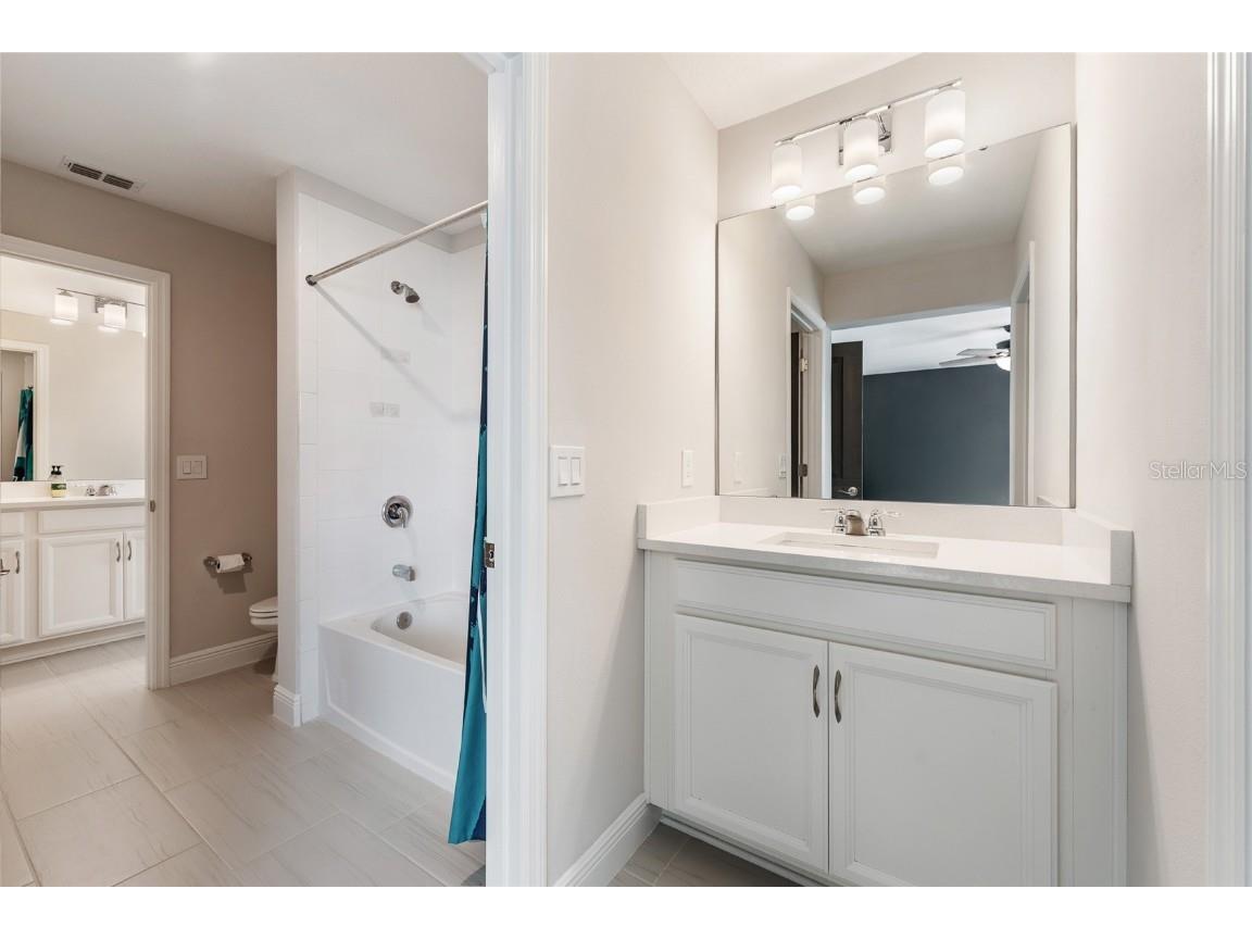 2450 Standing Rock Circle Oakland FL 34787 O6360017 image23