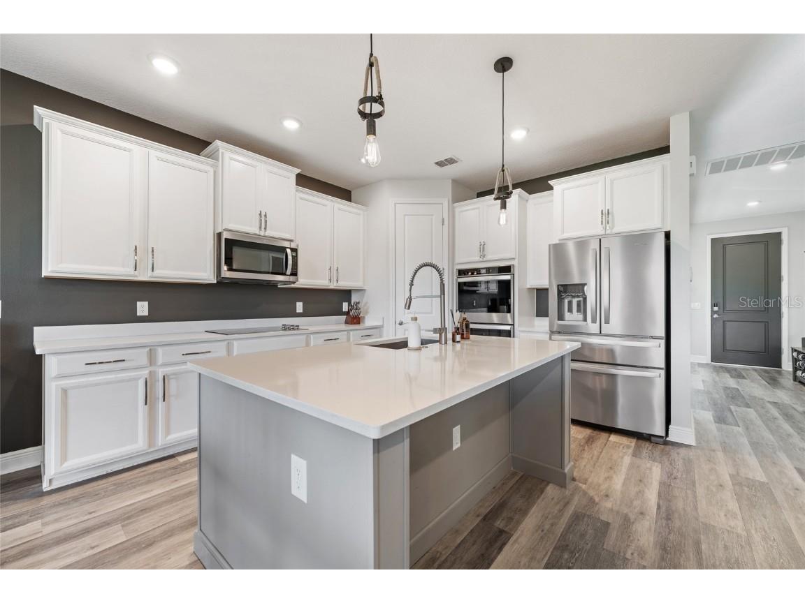 2450 Standing Rock Circle Oakland FL 34787 O6360017 image9