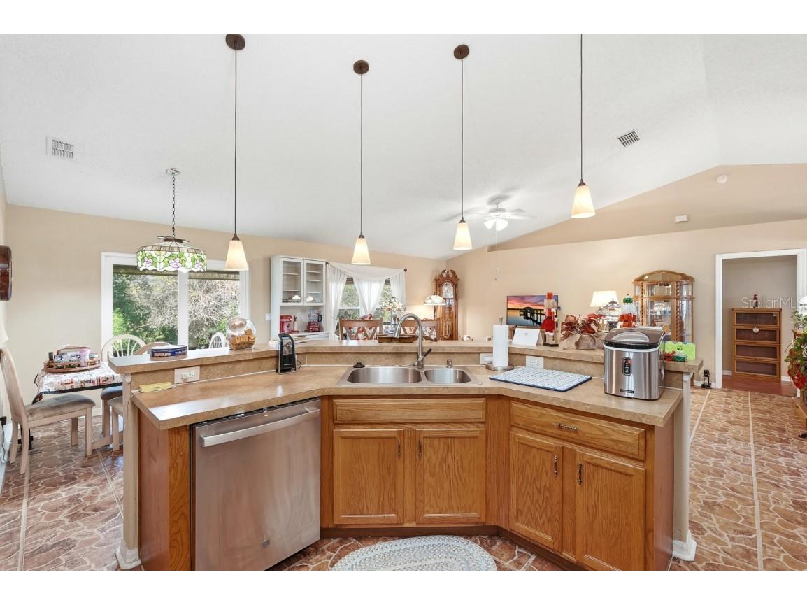 2450 Walkertown Avenue Deltona FL 32725 FC314848 image12