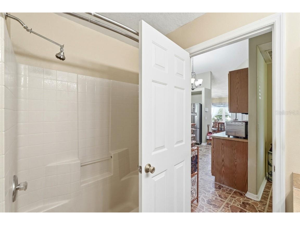 2450 Walkertown Avenue Deltona FL 32725 FC314848 image26