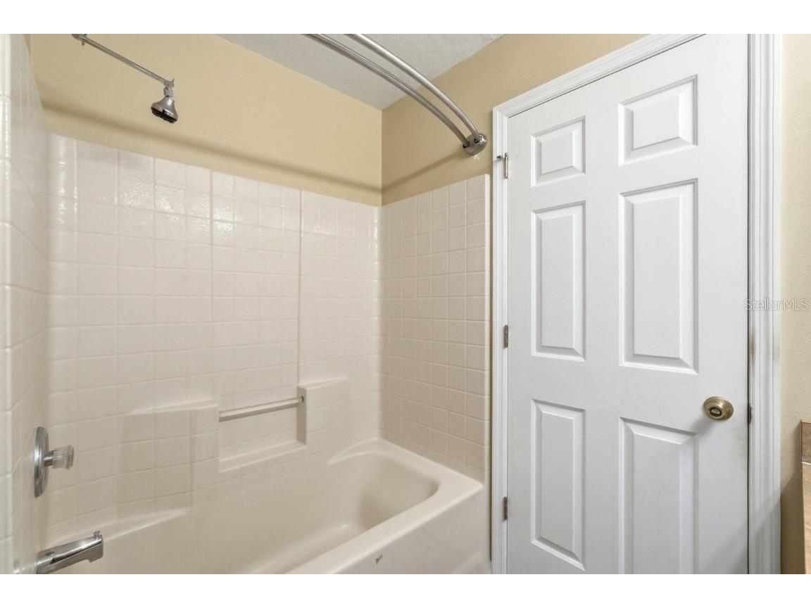 2450 Walkertown Avenue Deltona FL 32725 FC314848 image27