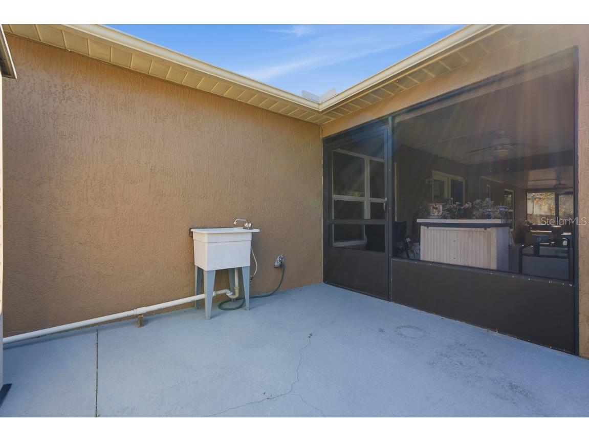 2450 Walkertown Avenue Deltona FL 32725 FC314848 image34