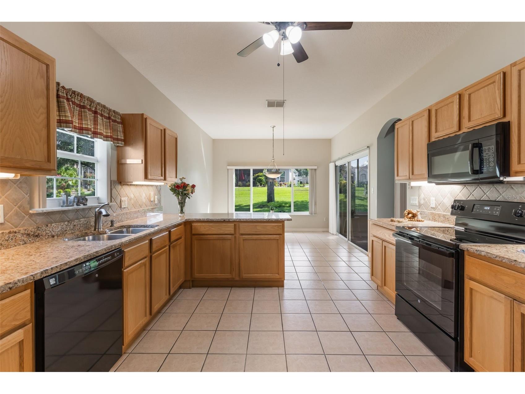 24502 Parlange Court Leesburg FL 34748 G5100654 image4