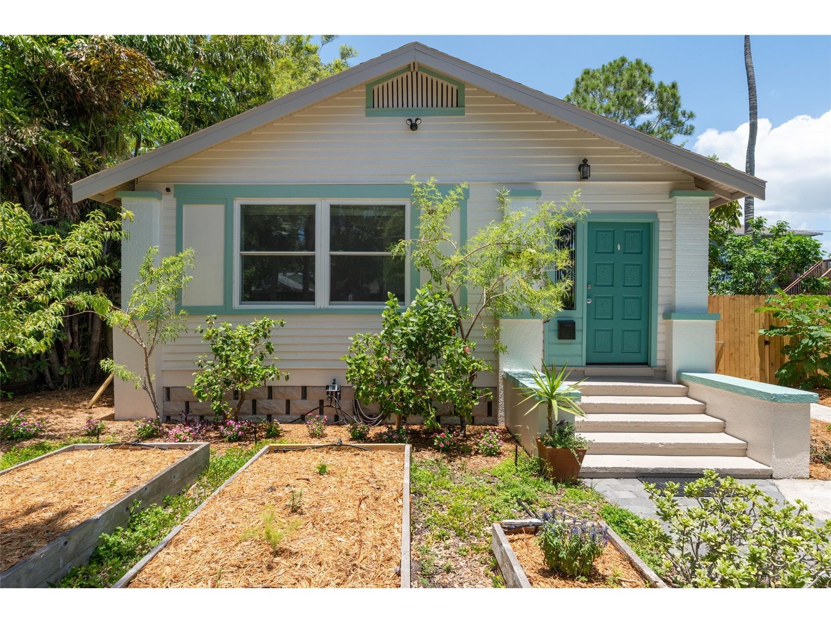 2451 2nd Avenue N Saint Petersburg FL 33713 TB8388080 image1