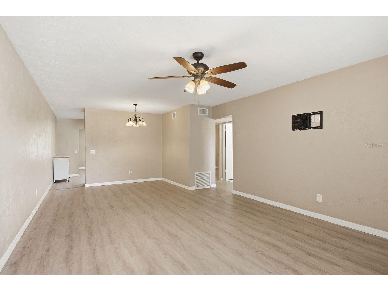 2451 Canadian Way #31 Clearwater FL 33763 - HARBOR LAKE TB8509619 image10