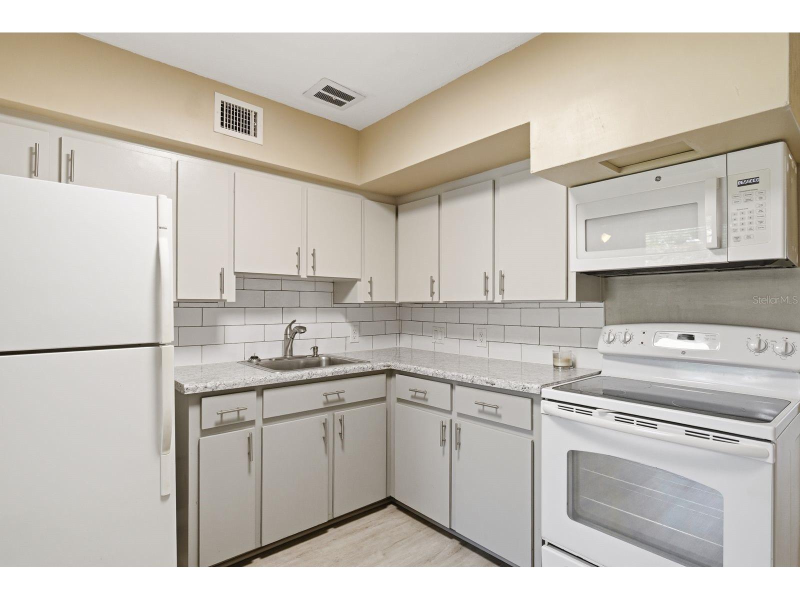 2451 Canadian Way #31 Clearwater FL 33763 - HARBOR LAKE TB8509619 image14