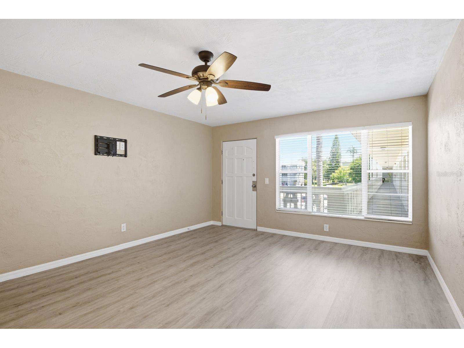 2451 Canadian Way #31 Clearwater FL 33763 - HARBOR LAKE TB8509619 image3