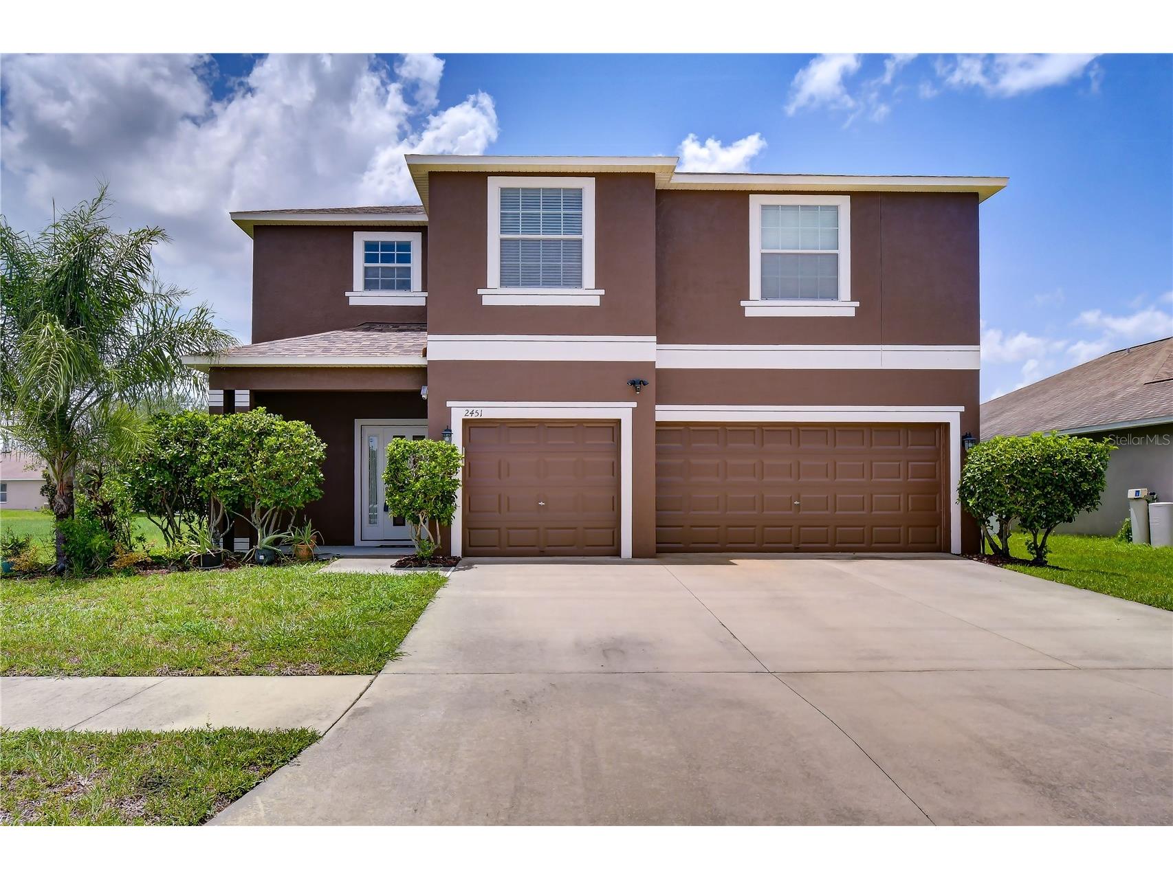 2451 Dakota Rock Drive Ruskin FL 33570 TB8529406 image1