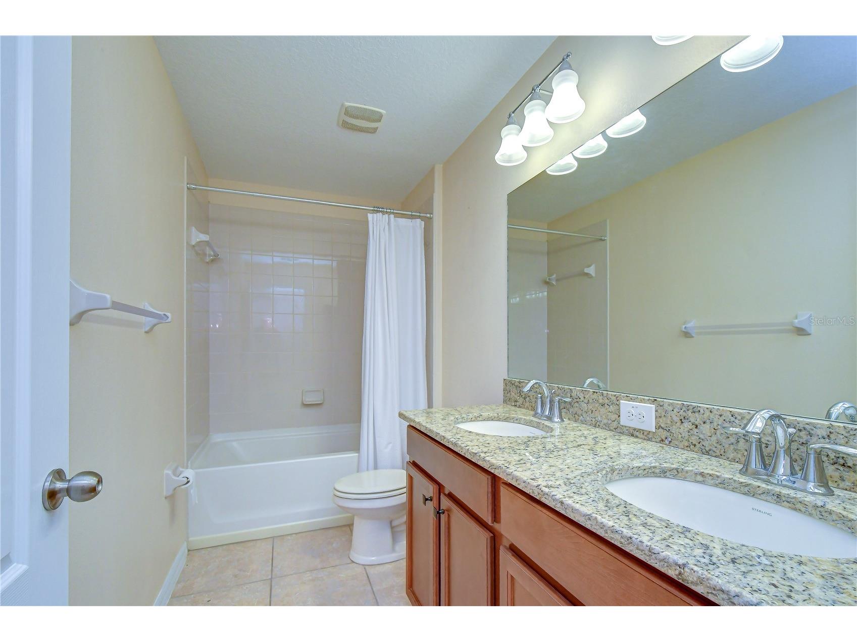 2451 Dakota Rock Drive Ruskin FL 33570 TB8529406 image36