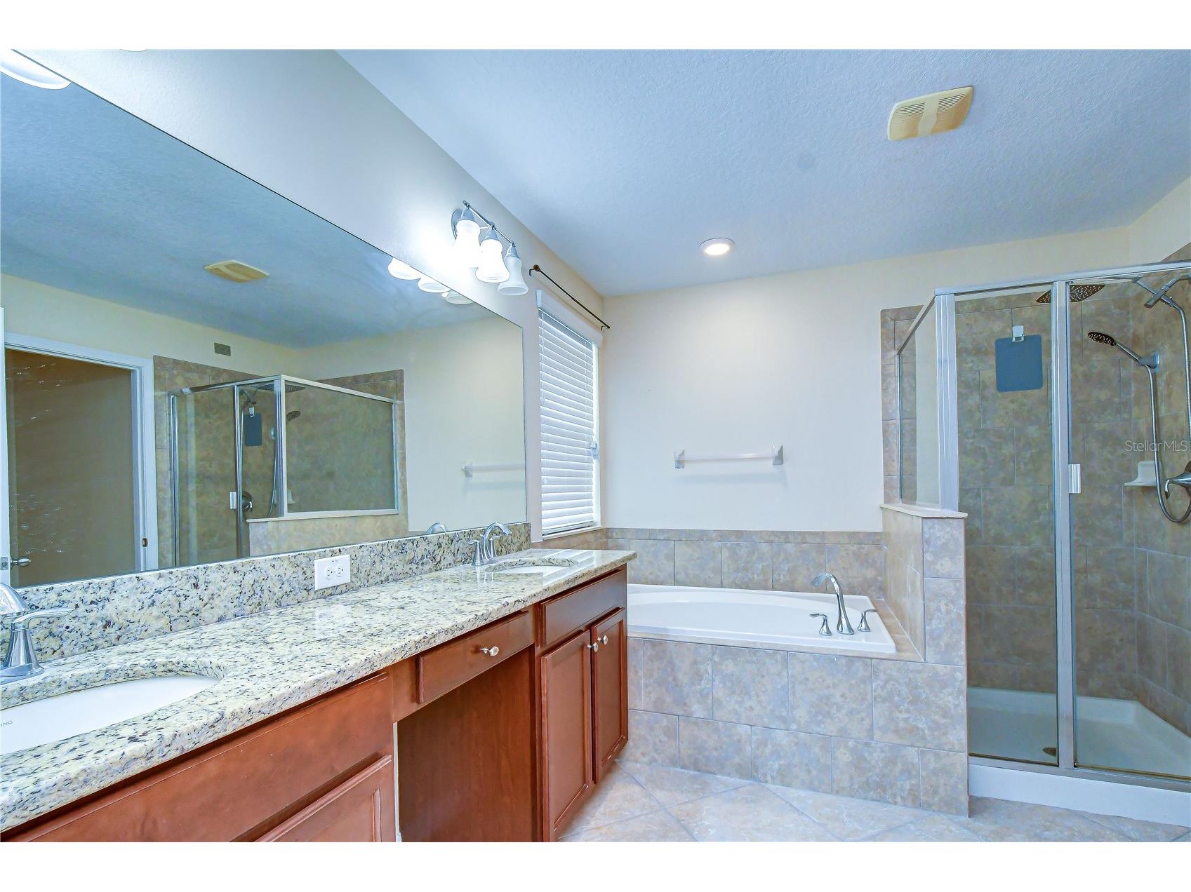 2451 Dakota Rock Drive Ruskin FL 33570 TB8529406 image44