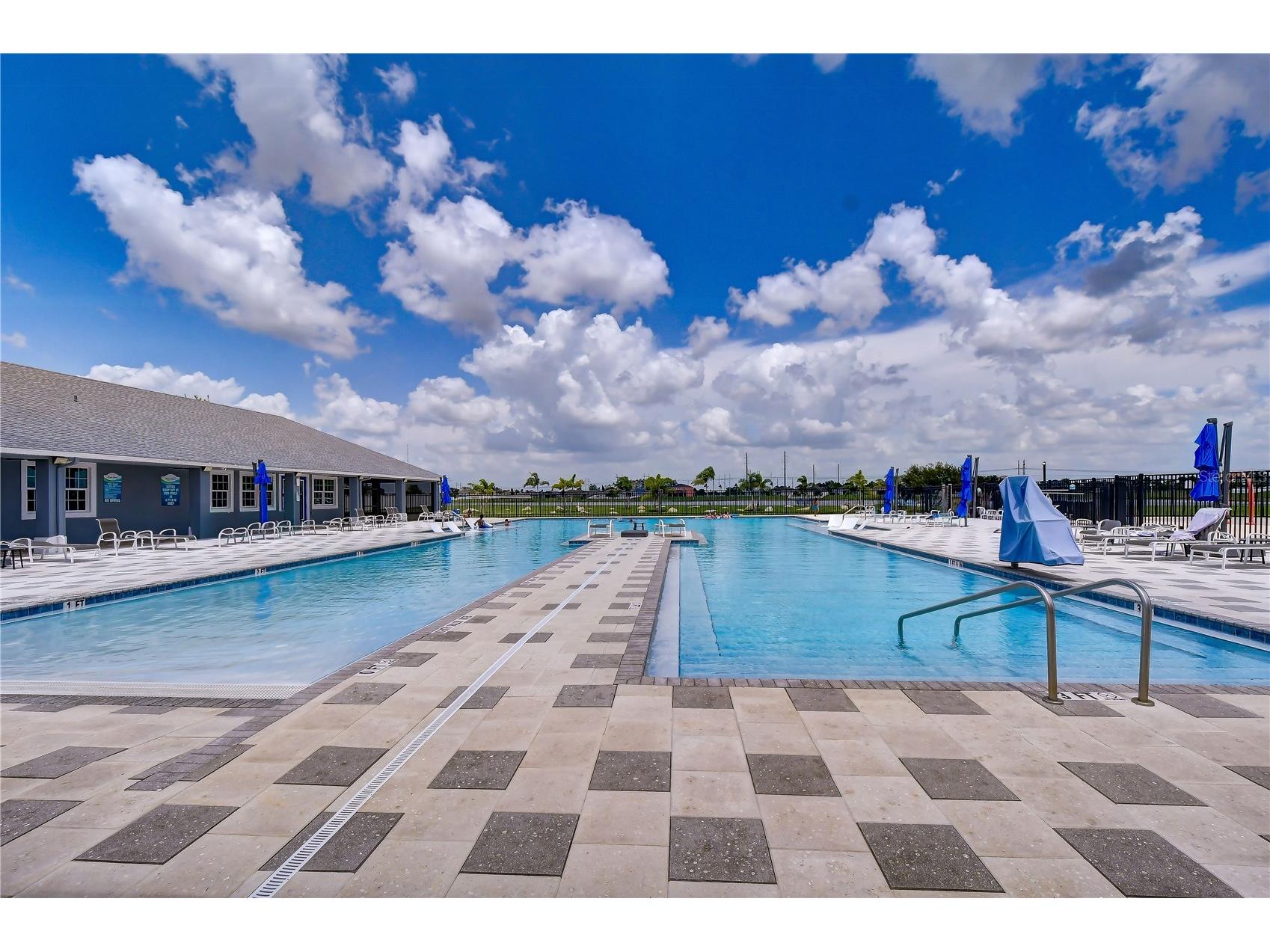 2451 Dakota Rock Drive Ruskin FL 33570 TB8529406 image46