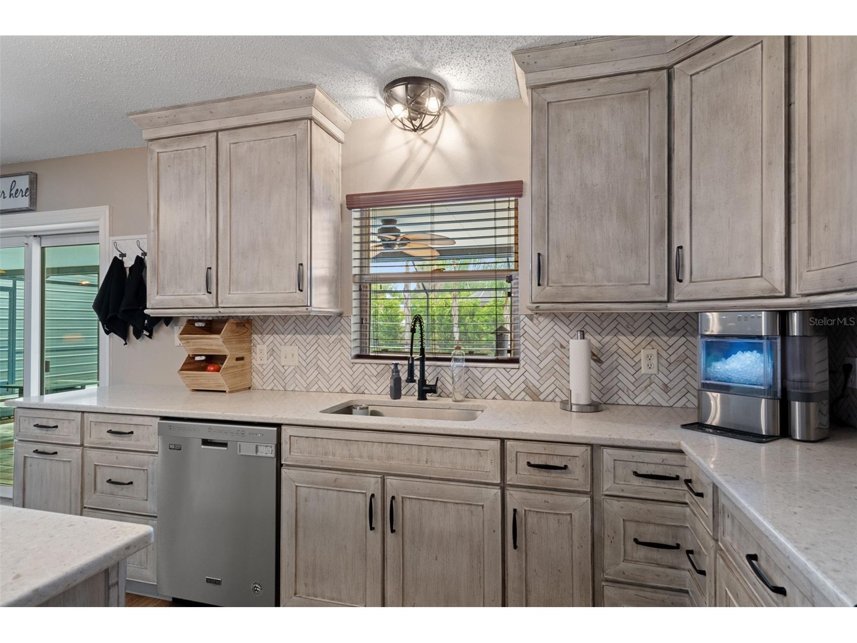 2451 Deltona Boulevard Spring Hill FL 34606 W7885354 image16