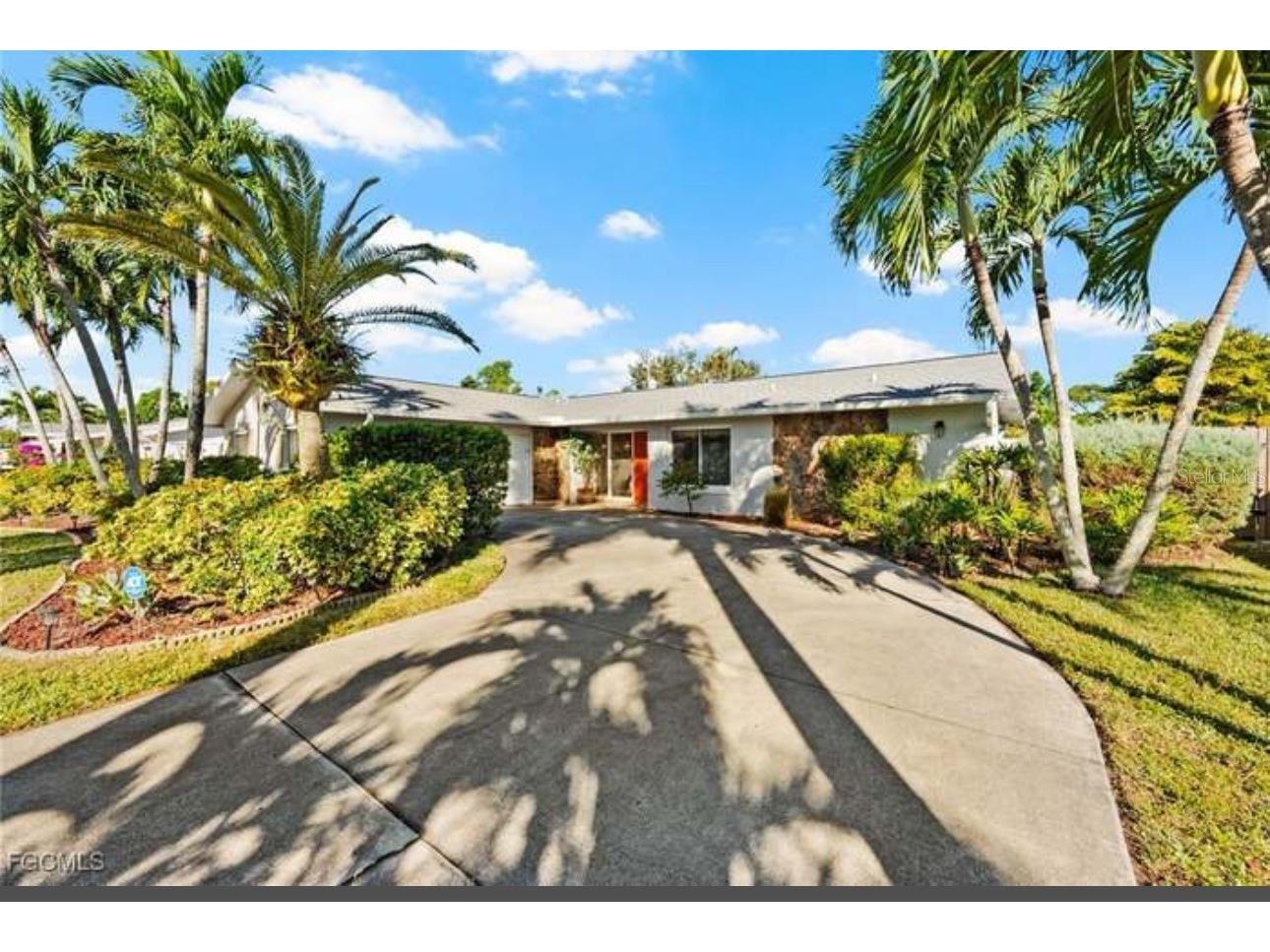 2451 Jasper Avenue Fort Myers FL 33907 J997585 image1
