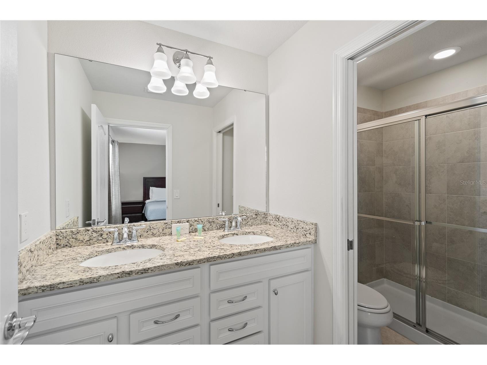 2451 Luxor Drive Kissimmee FL 34747 O6419722 image8