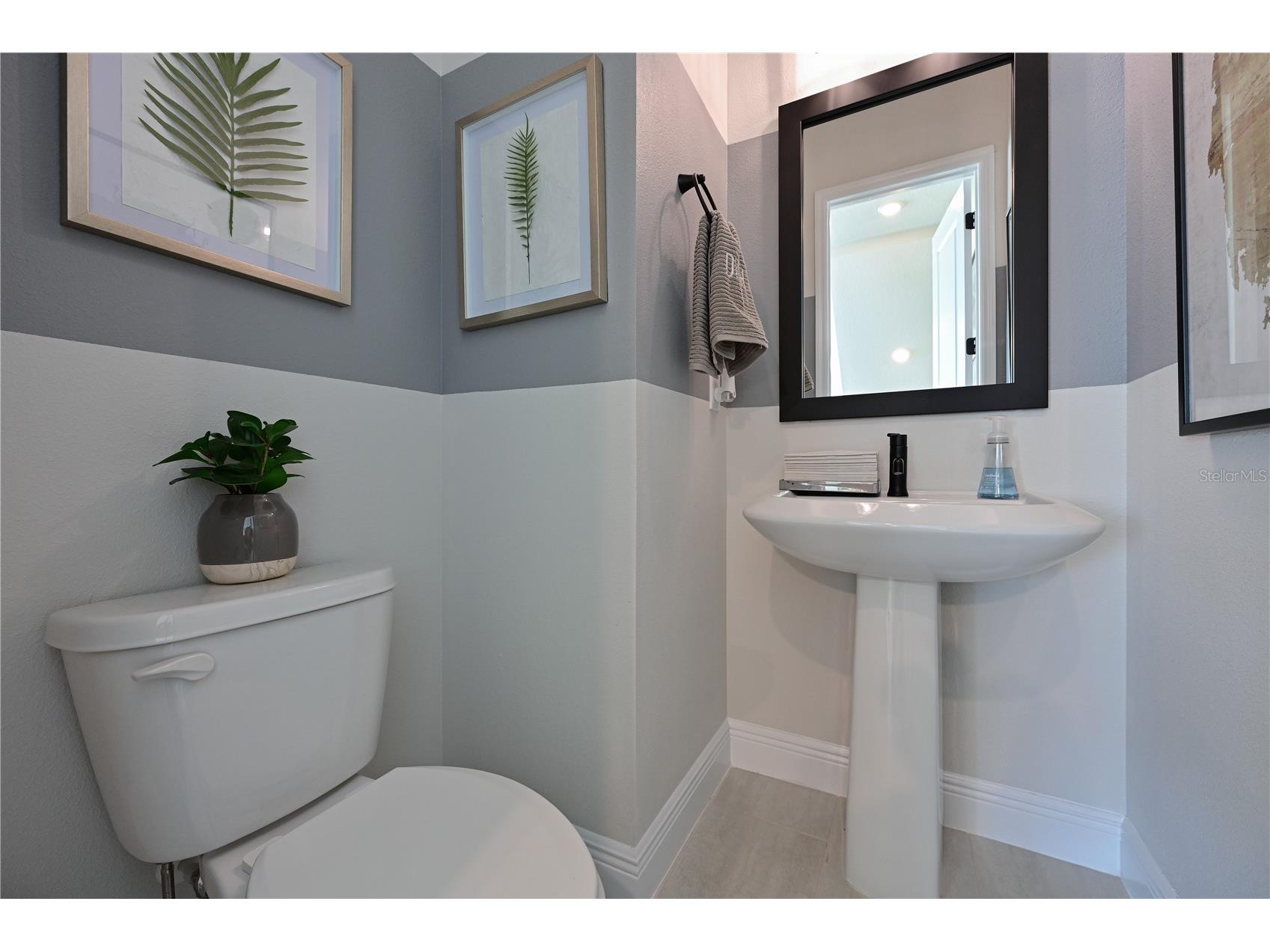 2451 Mangum Court Sarasota FL 34237 A4689375 image27