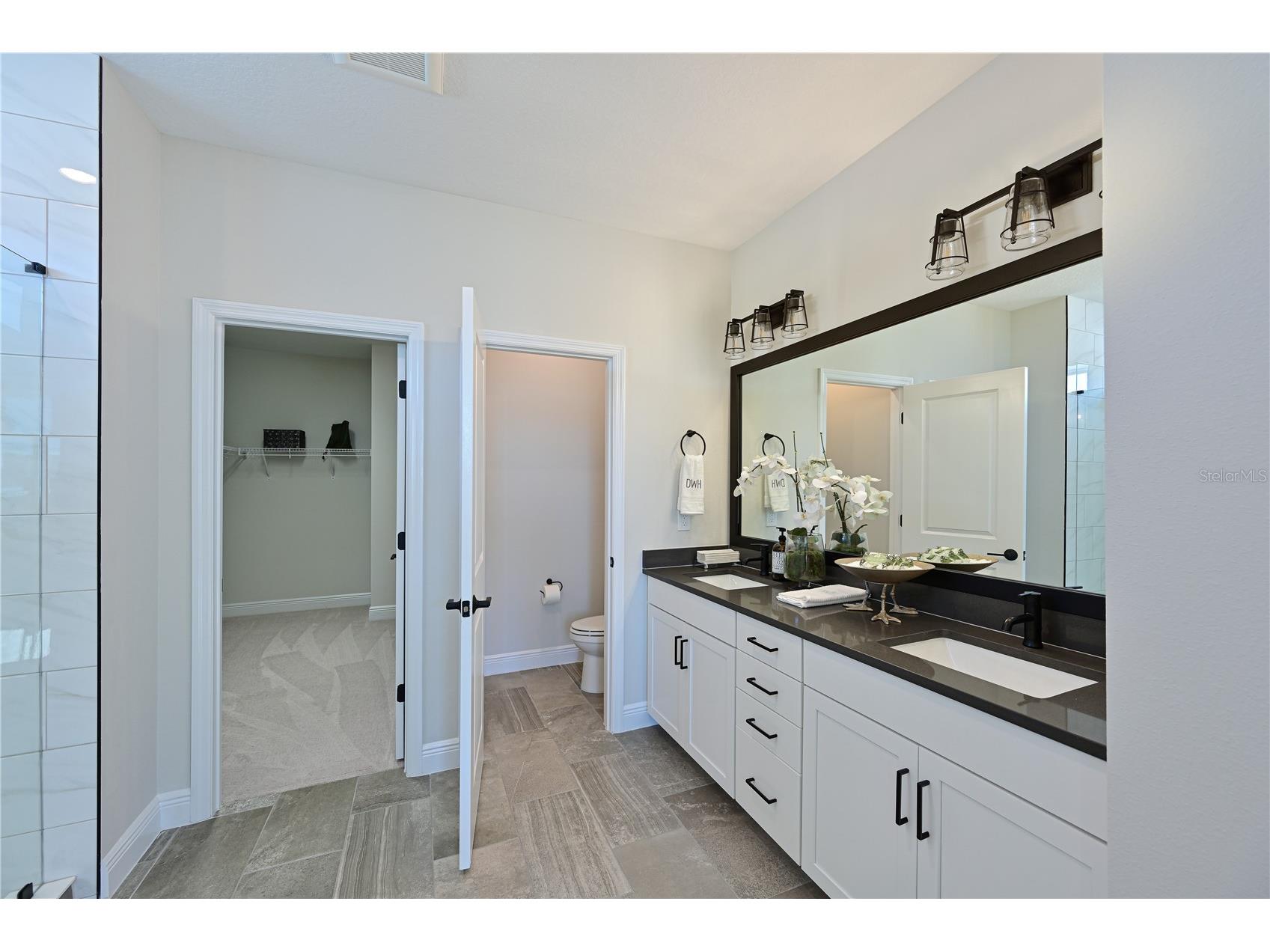 2451 Mangum Court Sarasota FL 34237 A4689375 image33
