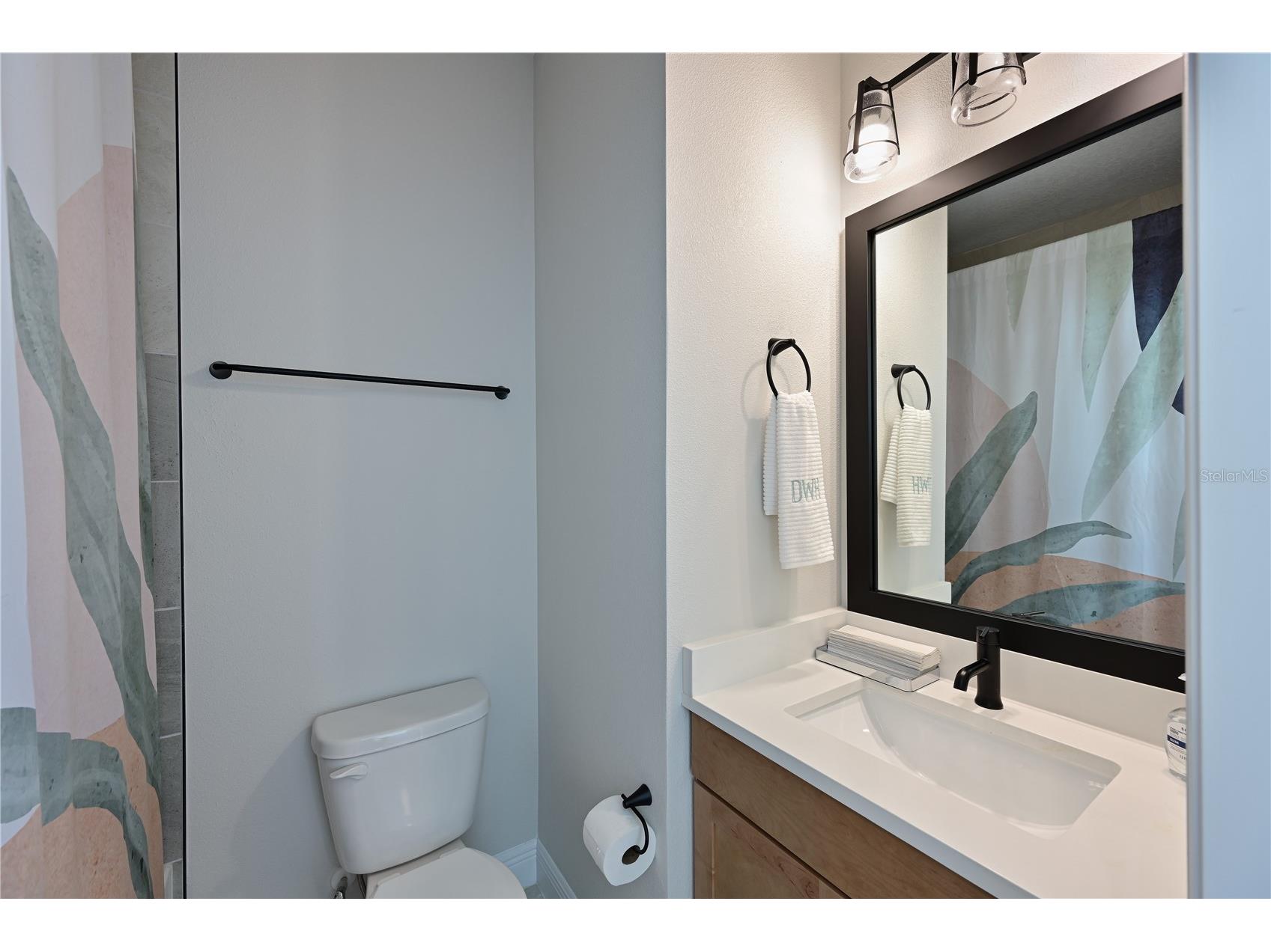 2451 Mangum Court Sarasota FL 34237 A4689375 image36