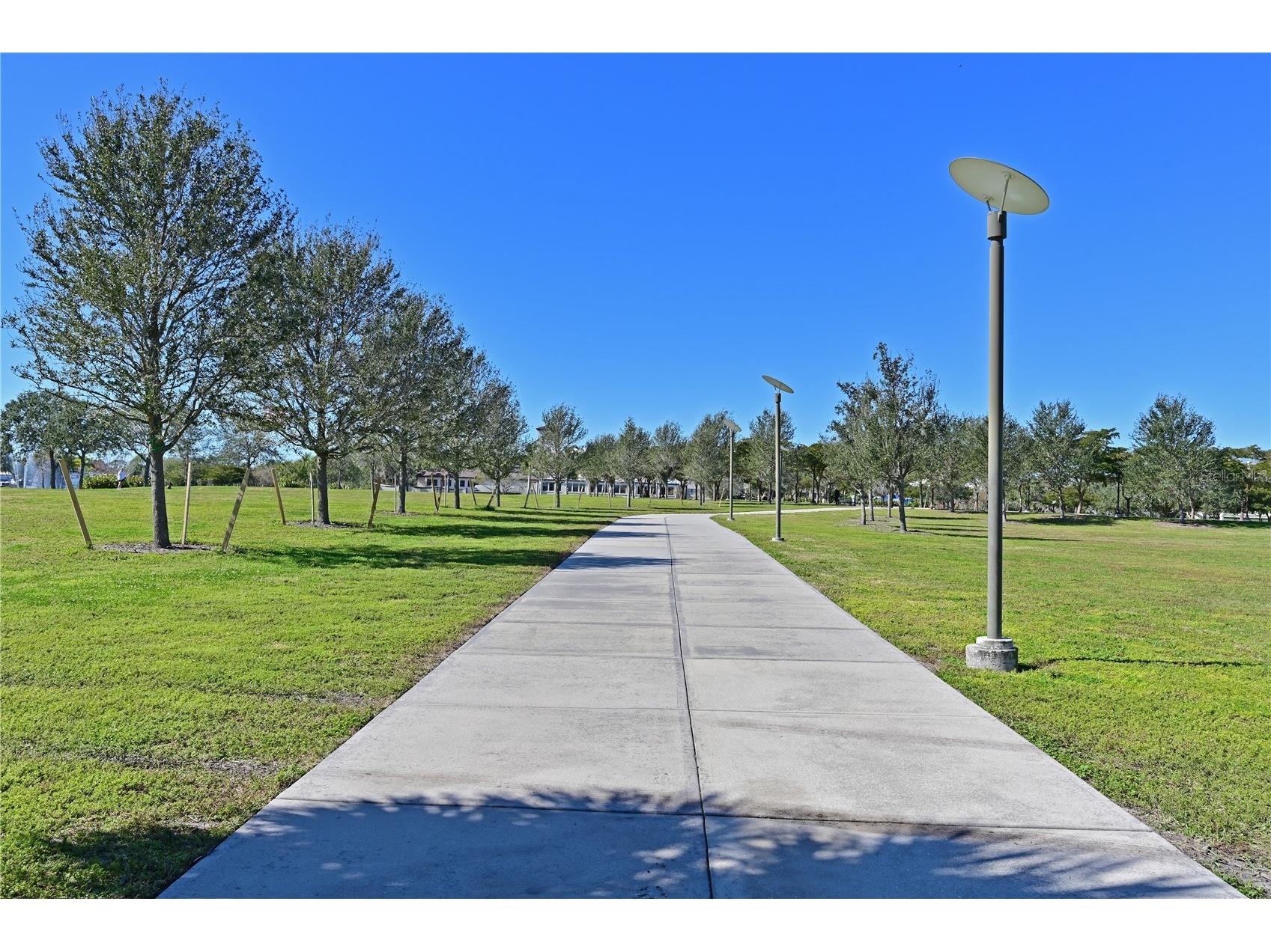 2451 Mangum Court Sarasota FL 34237 A4689375 image54