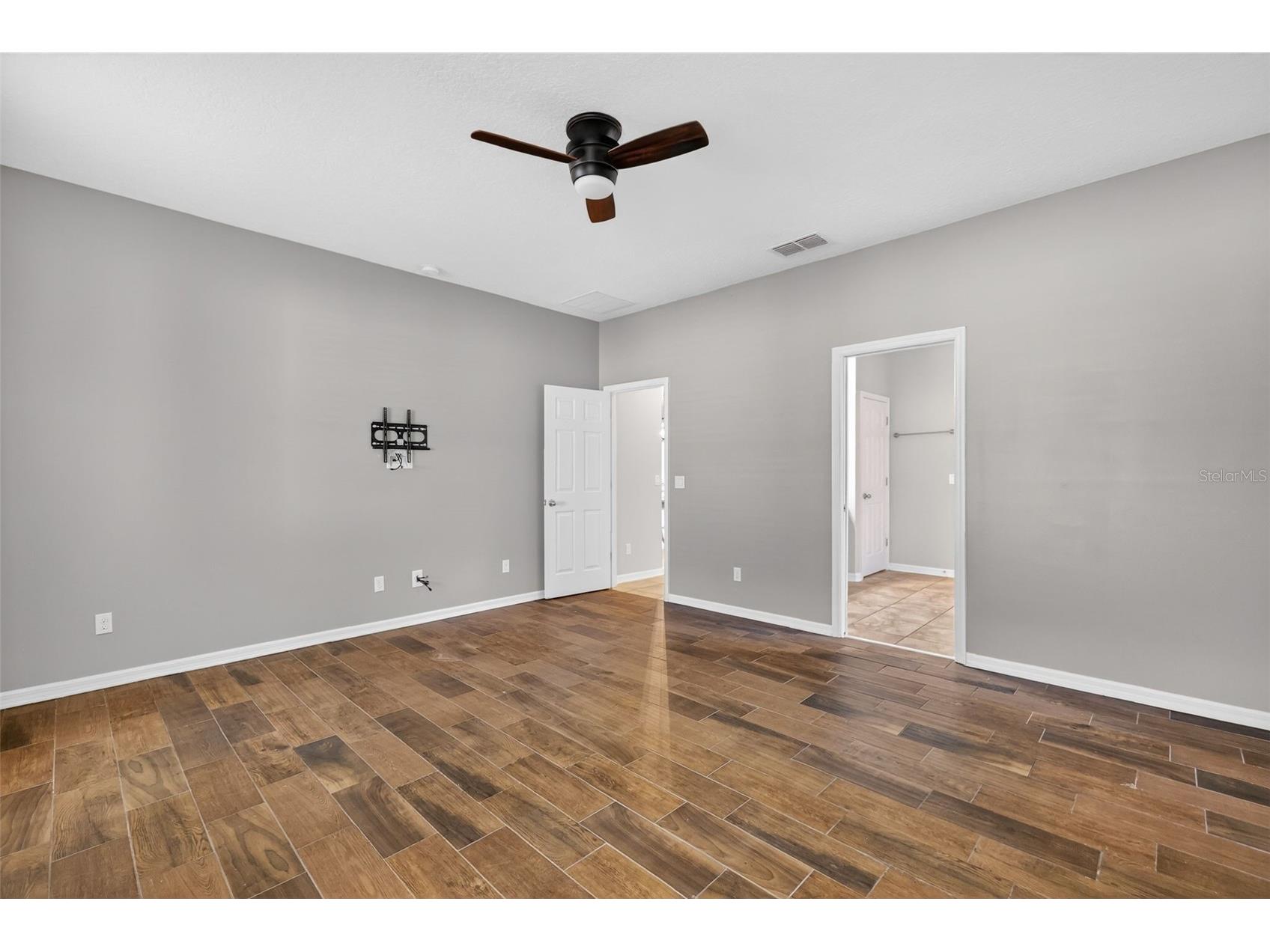 2451 Plumadore Drive Grand Island FL 32735 G5107701 image19