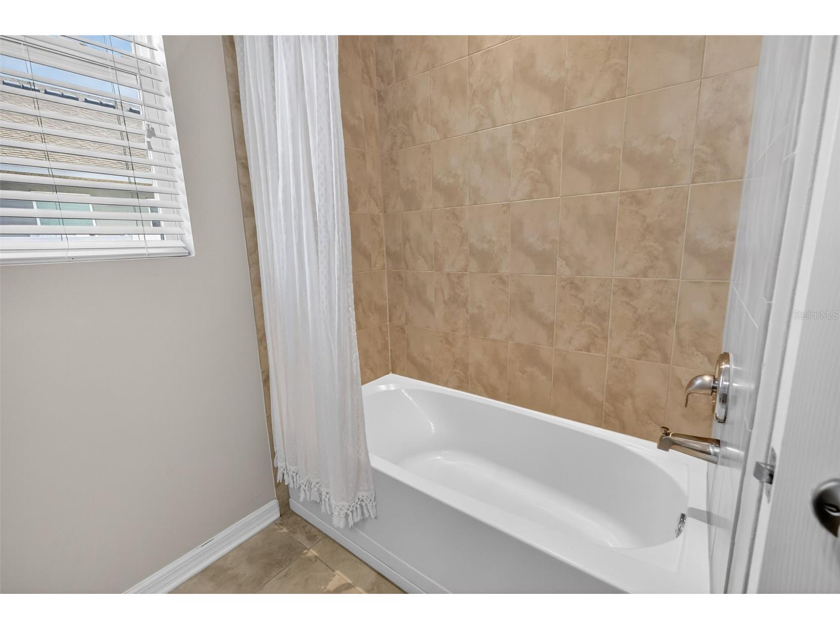 2451 Plumadore Drive Grand Island FL 32735 G5107701 image26