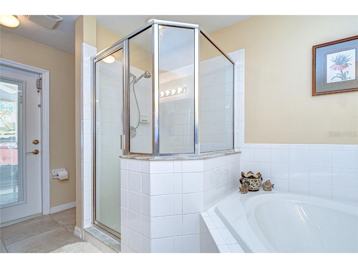 24510 Landing Drive Lutz FL 33559 TB8408992 image28